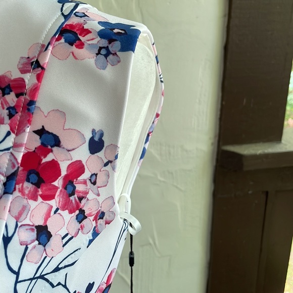 Tommy Hilfiger White Floral Dress - Picture 4 of 6